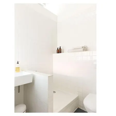 Apartament Studio Branche Industriel Avec Terrasse Et Jardin